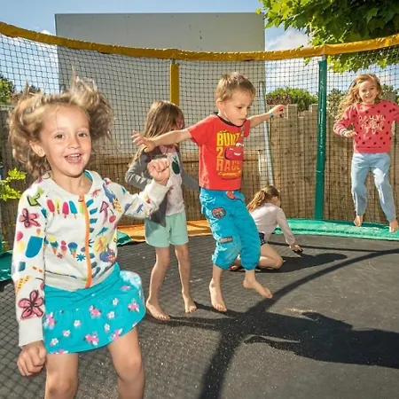 Camping Zecamping 4 Anime Piscine Couverte Club Enfant Mini Golf Dog Friendly La Faute-sur-Mer